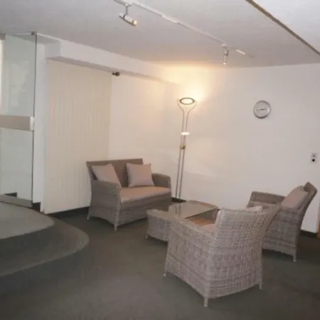 Paradies 411 *